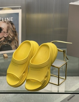 발렌시아가x크록스슬리퍼