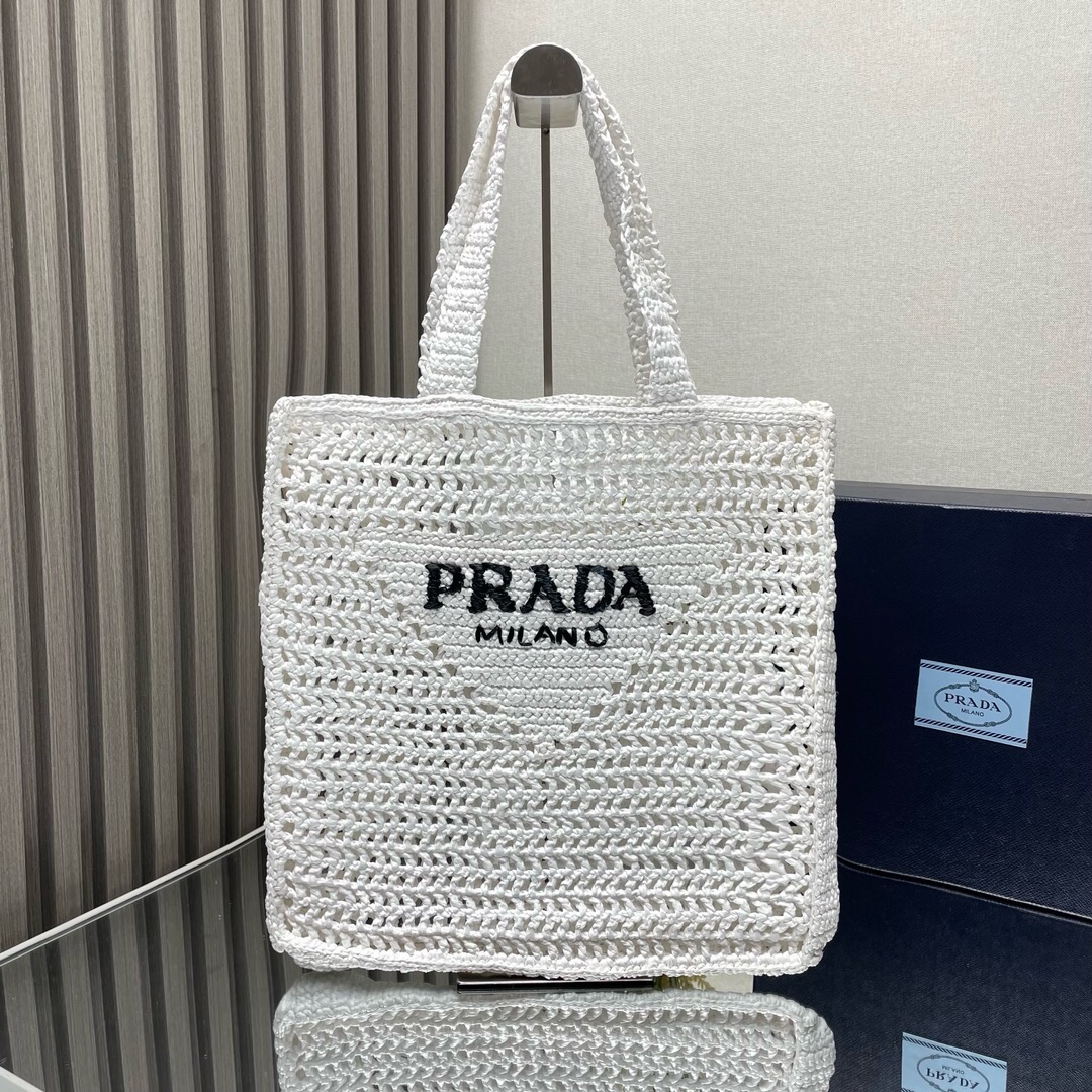 프라다 로고 크로셰 토트백