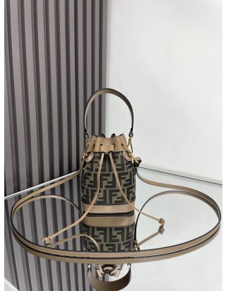 팬디 몬토레즈 미니 버킷백