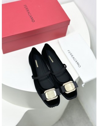 페라가모 메리제인 발레 플랫