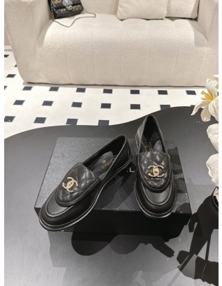 샤넬 CC로고 턴락 퀄팅 로퍼