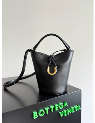 보테가 베네타 리베르타 버킷 백 스몰