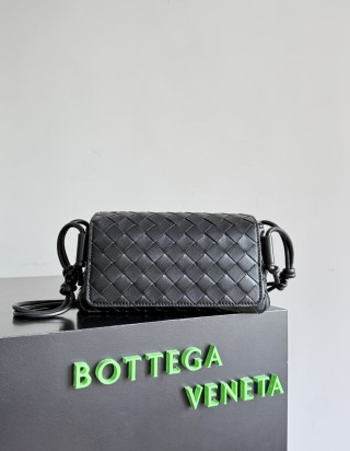 보테가 베네타 노뚜르노