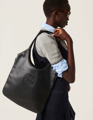 미우미우 아이비 캔버스 토트 백 라지