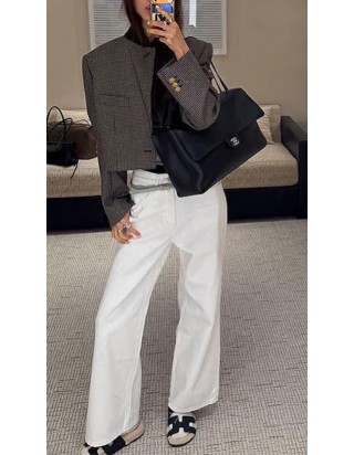 샤넬 맥시 플랩백