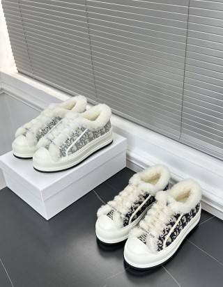 디올 워크 앤 디올 스니커즈