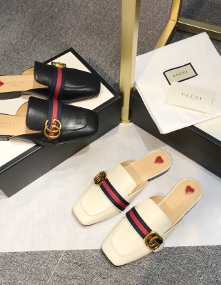 구찌 마몽 레더 슬리퍼