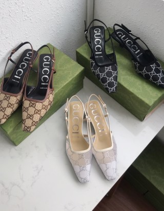 구찌 GG 슬링백 펌프스
