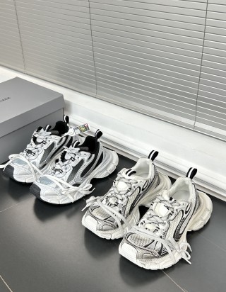 발렌시아가 3XL 스니커즈