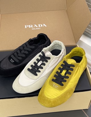 프라다 컬랩스 리나일론