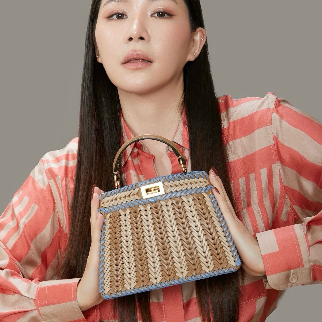 펜디 피카부 아이 씨 유 백 스몰