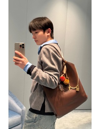 미우미우 아이비 가죽 백