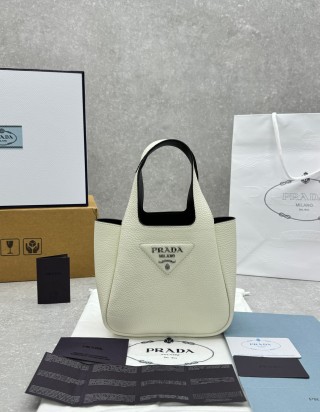 프라다 가죽 미니 핸드백