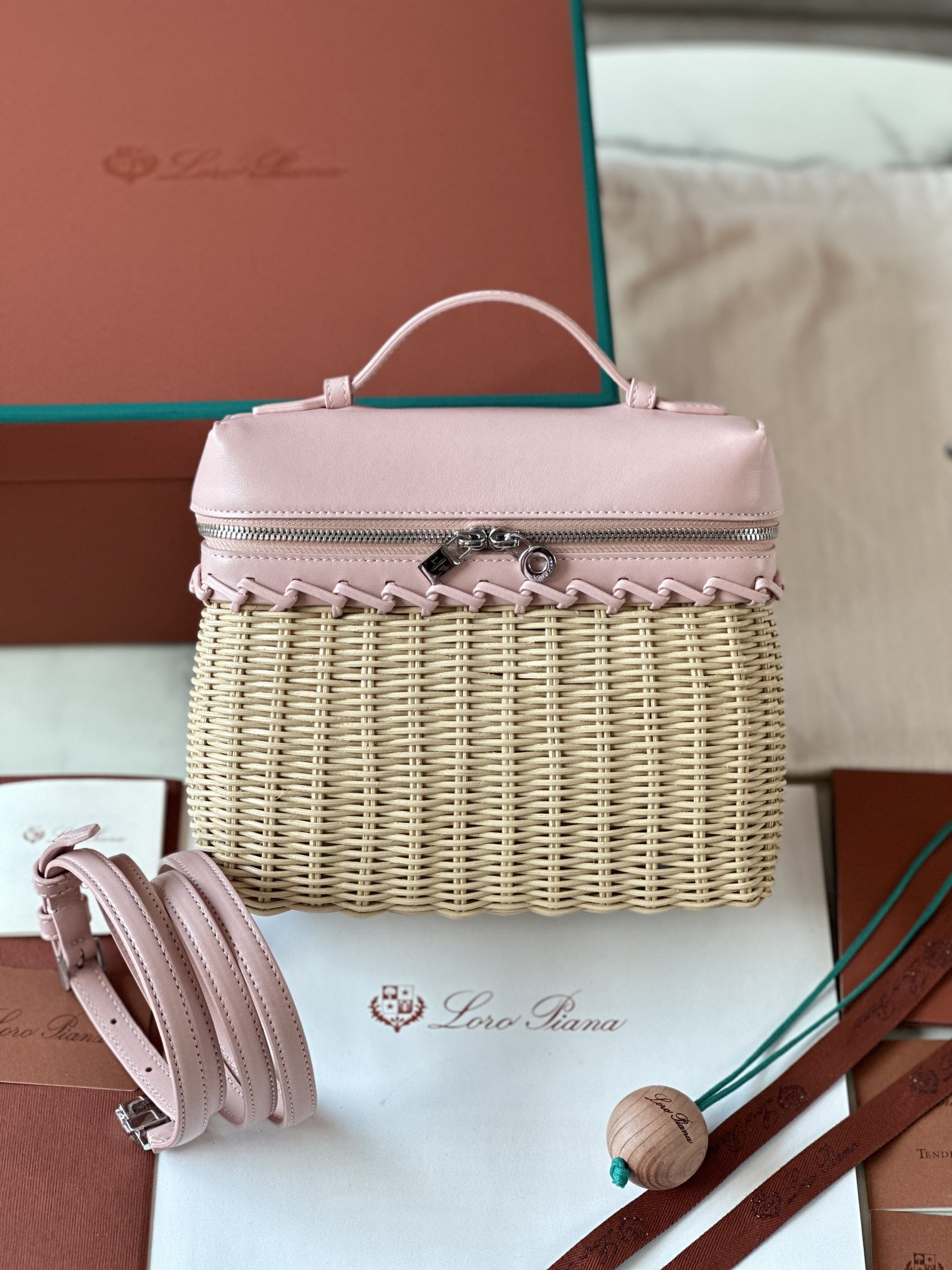 로로피아나 엑스트라 포켓 L19